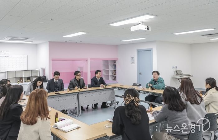 임병택 시흥시장, 아동돌봄 기관 격려 방문