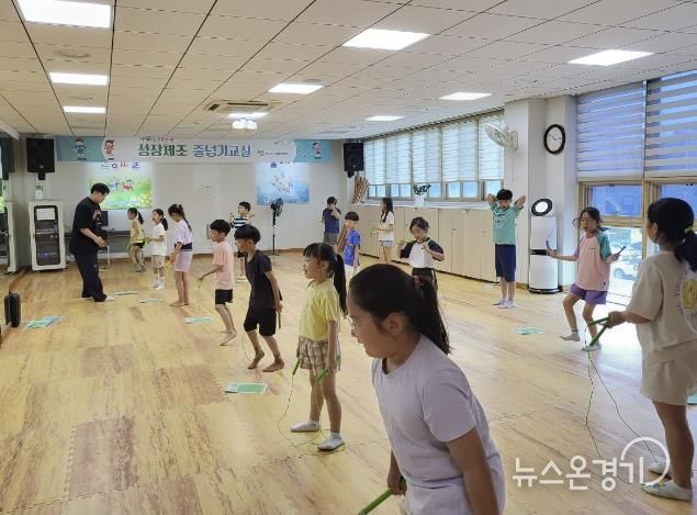 안성시 공도건강생활지원센터, 초등학생 대상 '성장체조 줄넘기교실' 성료