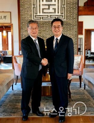 김동연 경기도지사, 조셉 윤 주한미국대사대리 만나 한미 관계 주요 현안 논의