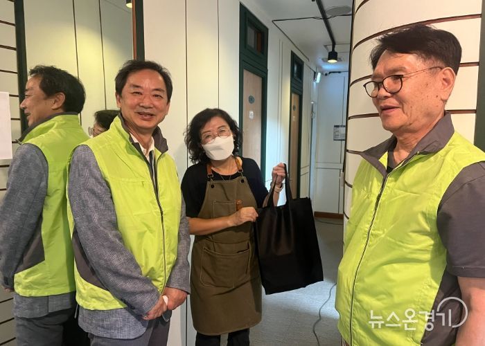 수원시 영통구 영통3동, 지역사회보장협의체 사랑담은 반찬나눔 도시락 전달