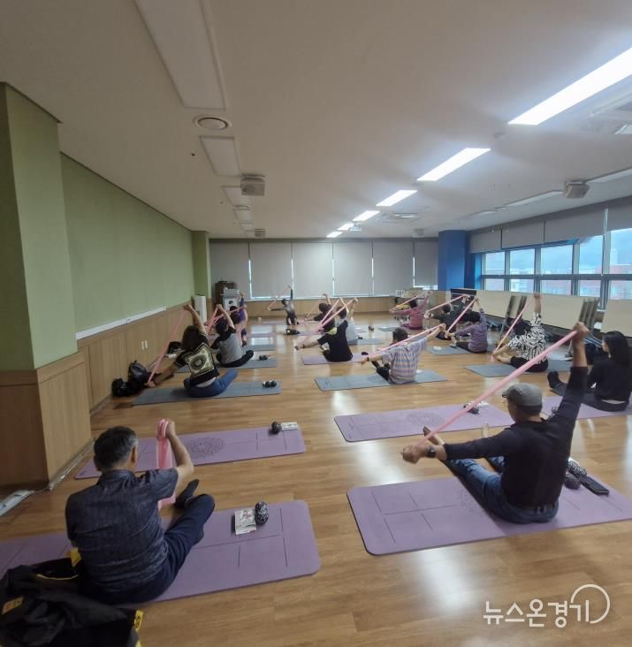 평택시 송탄보건소, 2025년 굿바이 관절 통증 운동 교실 운영