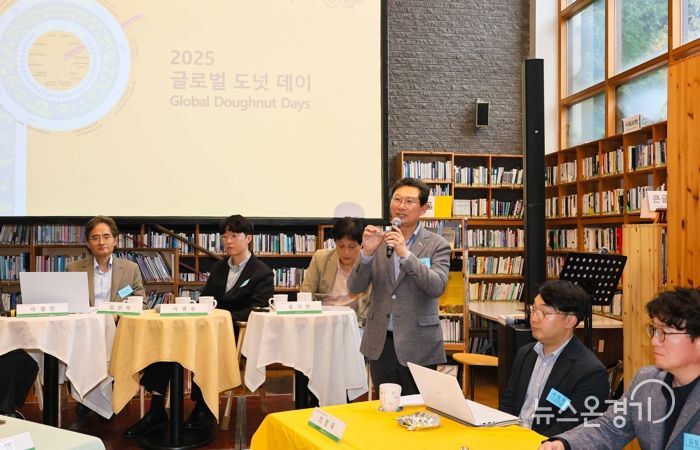 이상일 용인특례시장은 17일 '2025 글로벌 도넛 데이'에 참석해 인사말했다
