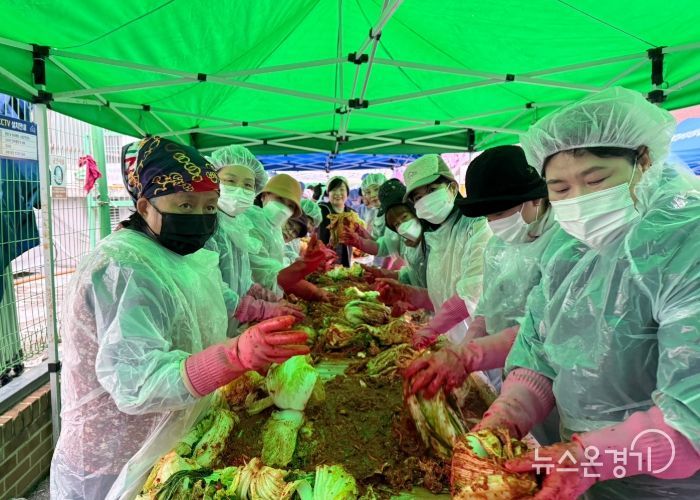 수원시 권선구 세류3동, 겨울철 이웃 위한 ‘사랑의 김장 담가주기’ 행사 개최