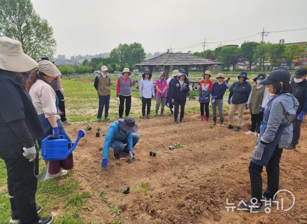 ‘도시농업 전문가 양성 과정’ 교육 모습
