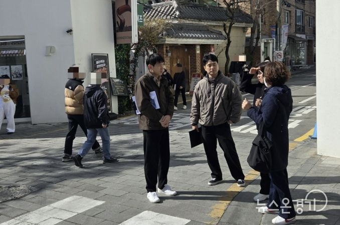 수원시 팔달구 행궁동, 일방통행 지정 위해 팔달경찰서와 '현장 속으로'...안전한 보행 환경 조성 박차