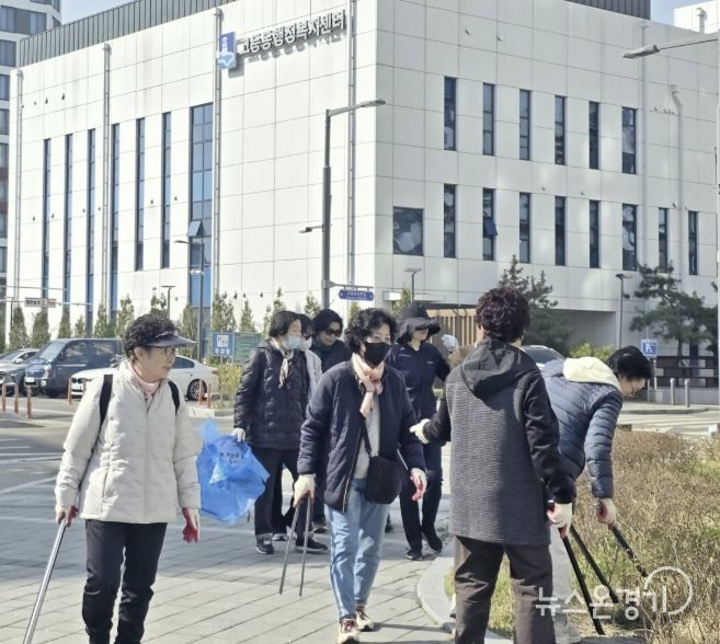 수원시 팔달구 고등동, 주민과 함께하는 '우리동네 새빛 새단장' 새봄맞이 일제 환경정비 실시